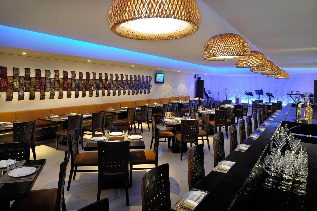 Asiana Hotel Ντουμπάι Εξωτερικό φωτογραφία The interior of the restaurant