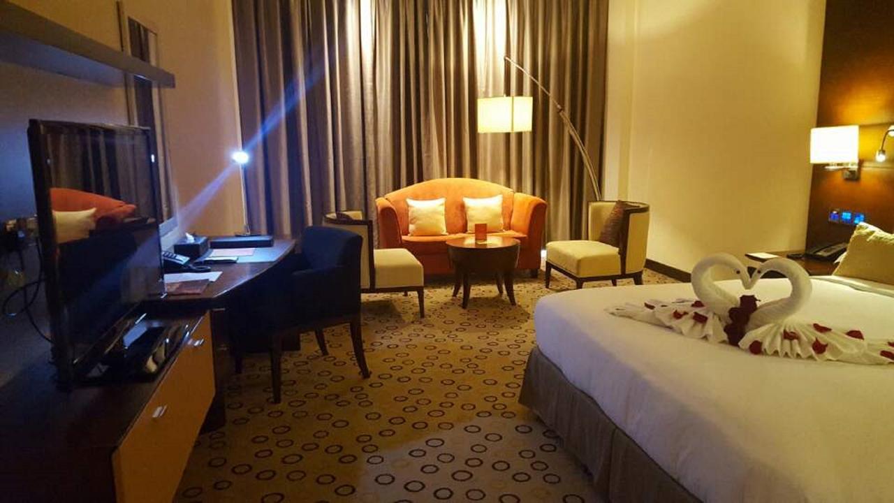 Asiana Hotel Ντουμπάι Εξωτερικό φωτογραφία A room at the hotel
